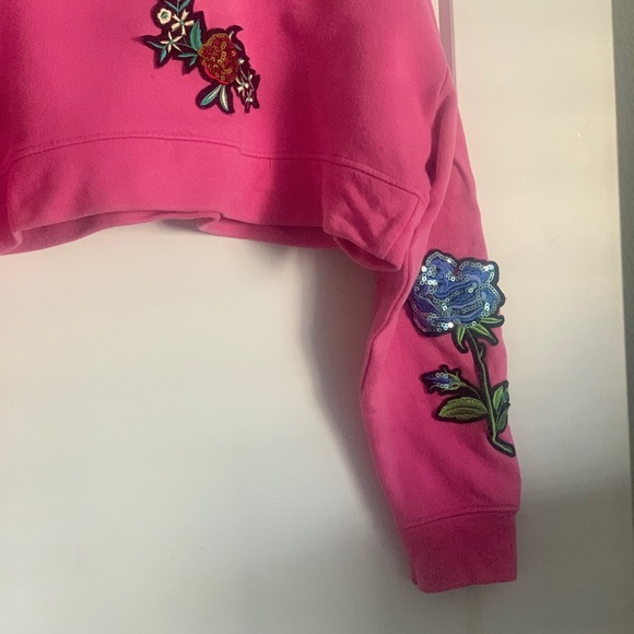 Crop Top Sweater - Picture 4 of 7